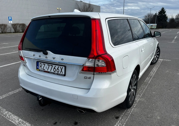 Volvo V70 cena 44900 przebieg: 244041, rok produkcji 2015 z Rzeszów małe 631